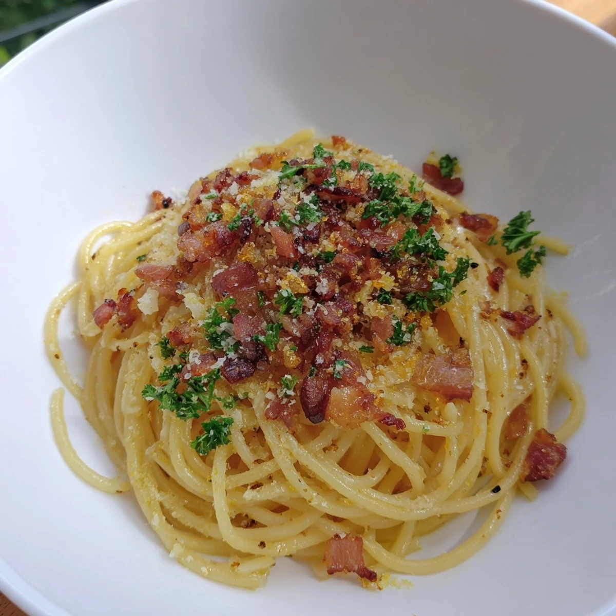 Delicious Garlic Butter Pasta with crispy bacon provides a comforting and satisfying Italian-American dinner experience.
